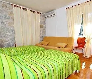 Pensión Dalmatian 3*