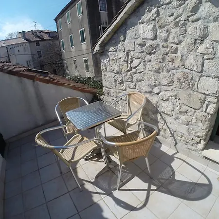 Dalmatian Guest house 3*